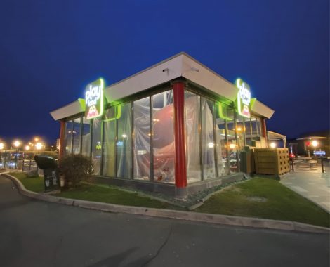 Mcdonald's-enseigne lumineuse-Play Land-Pertuis-Palette Publicitaire (2)